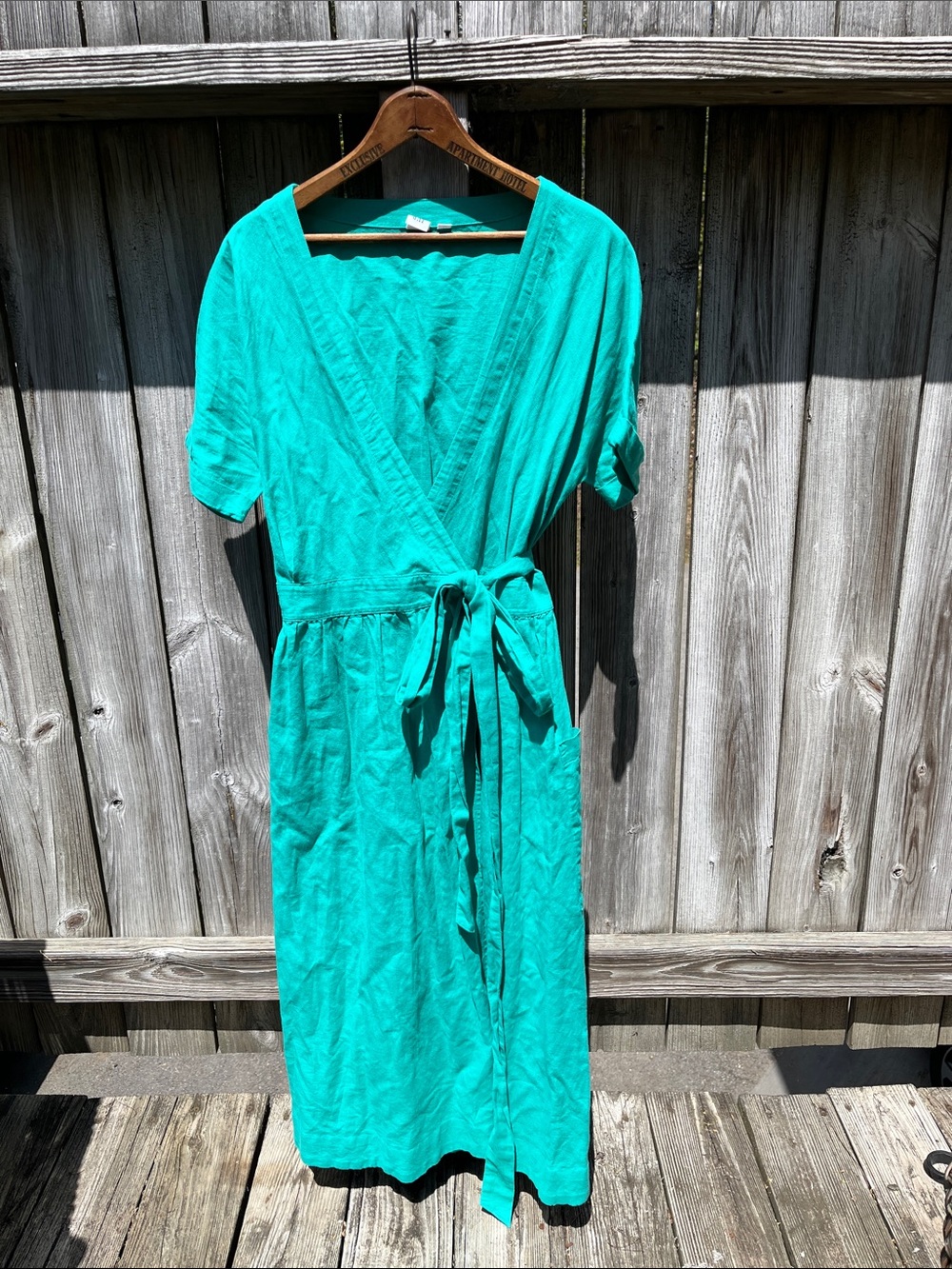 Gap linen wrap dress 🌷 - Picture 2 of 8